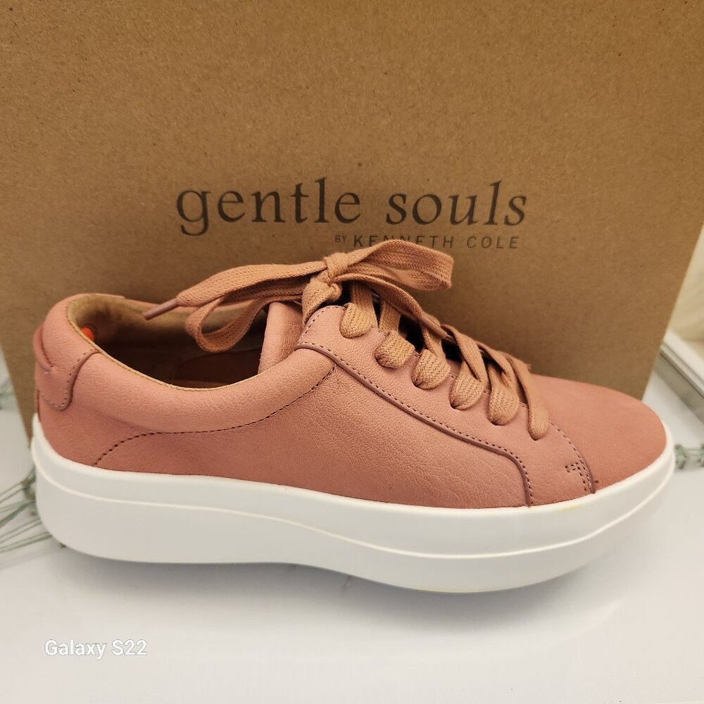 Gentle Souls Rosette " Pink Clay" Platform Sneakers. Size Various. NWT.